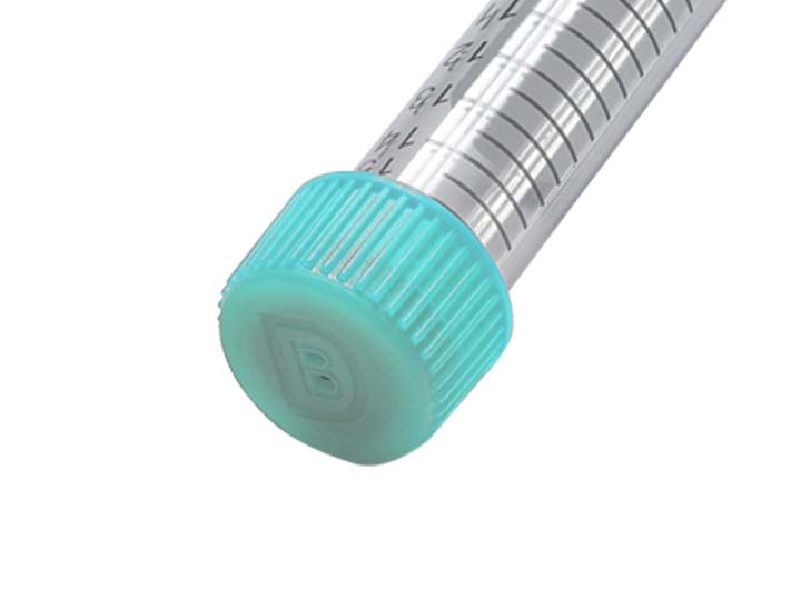 蓋子帶有透氣孔且?guī)Ф』z塞，用于連接注射器
